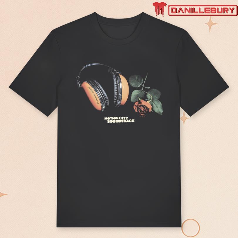 T-shirt Motion City Soundtrack Headphones