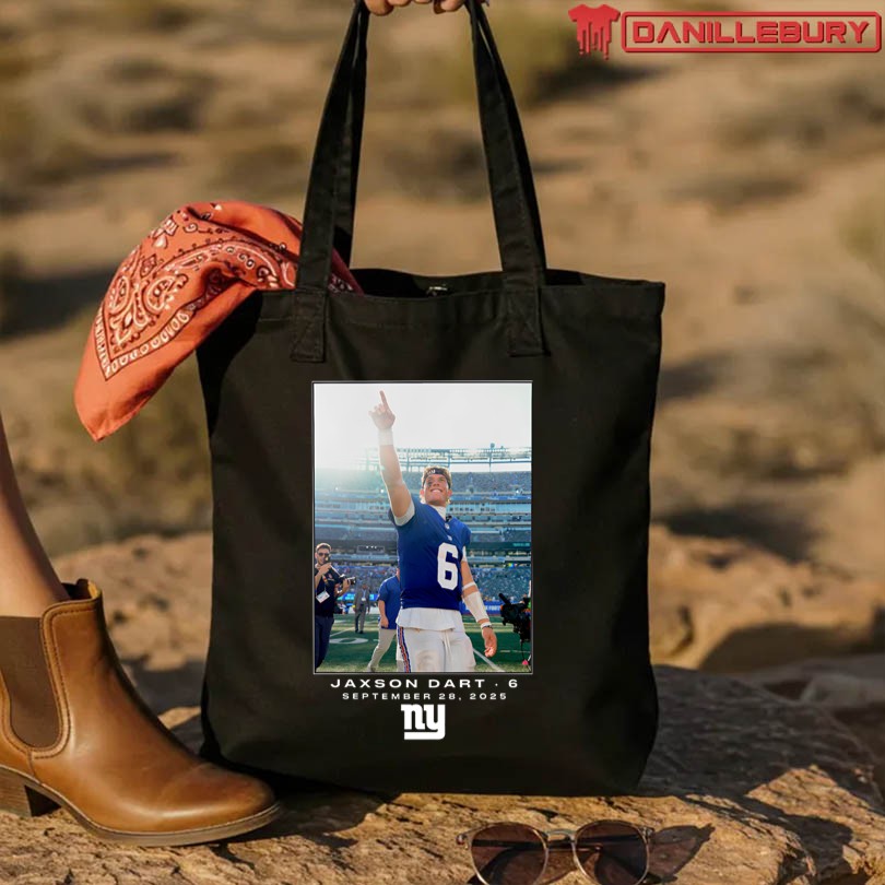 New York Giants Jaxson Dart Flash Features Week 4 T-Shirt - Image 3