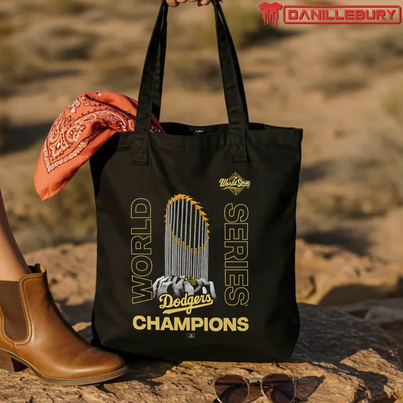 Los Angeles Dodgers 2025 World Series Champions Raise The Trophy T-Shirt - Image 3