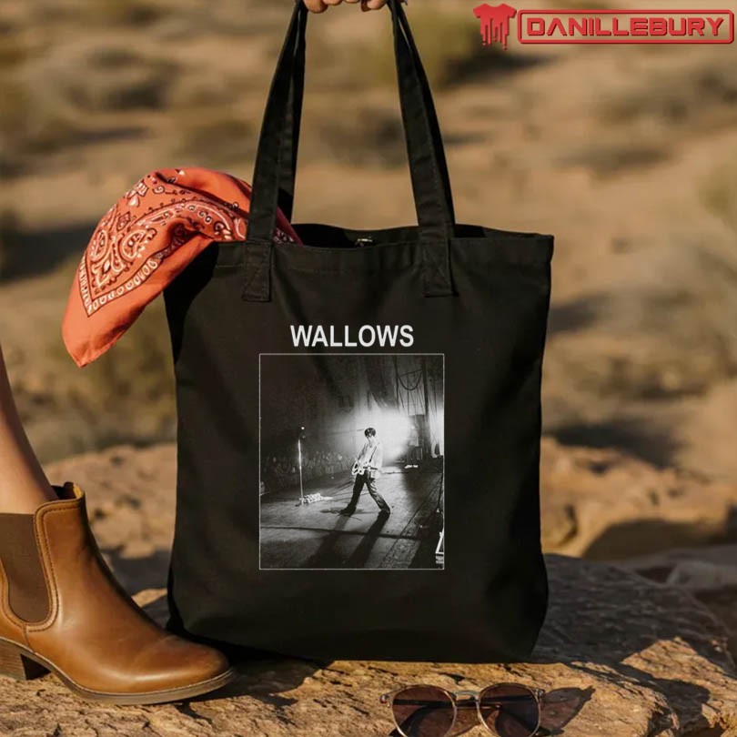 Wallows Dylan Photo Tee - Image 3