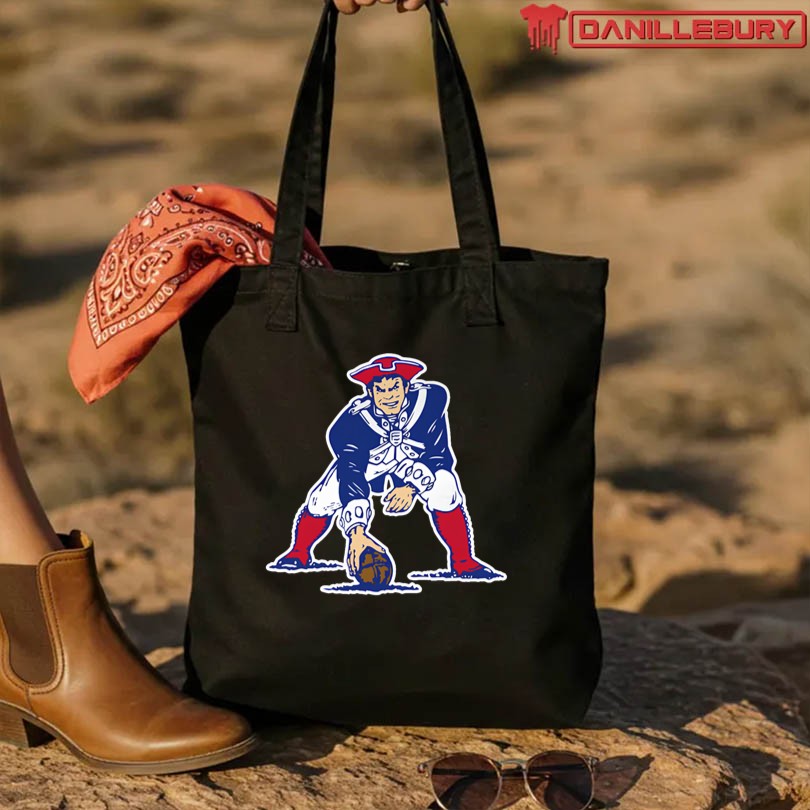 New England Patriots 1979 Retro Logo T-Shirt - Image 3